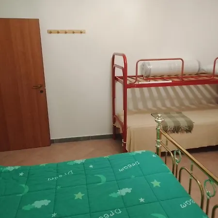 Casa Artemis Guest house Cerreggio